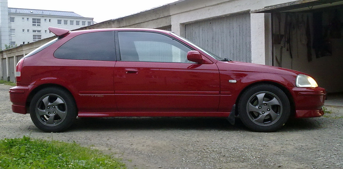 z lakovacky konecne doma :)