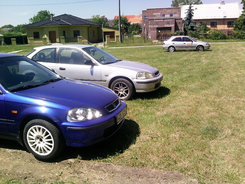 dnešní foto u koupaliště v Hulíně;-)