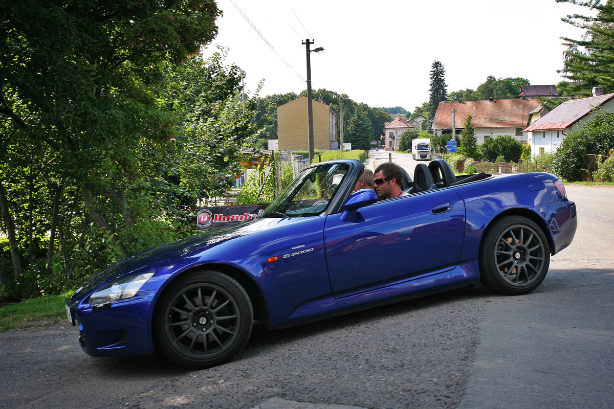 HD2010 by neyo