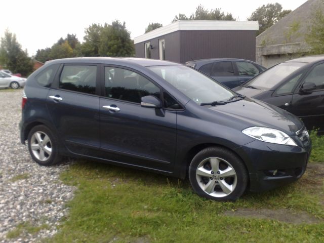 Moc jich v CR neni, tak je o jedno vic .. ;)