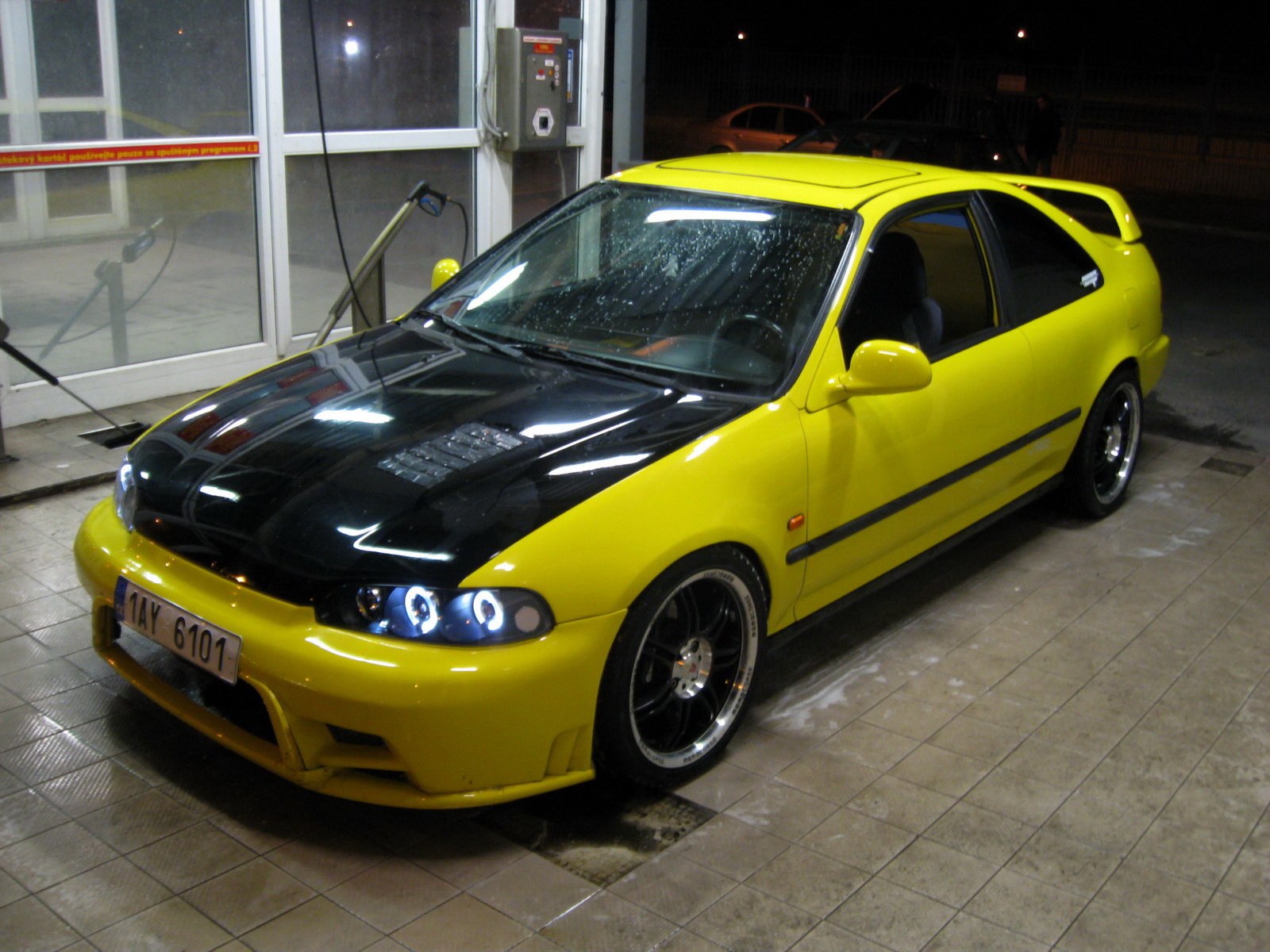 Dawelova Honda dnes ...