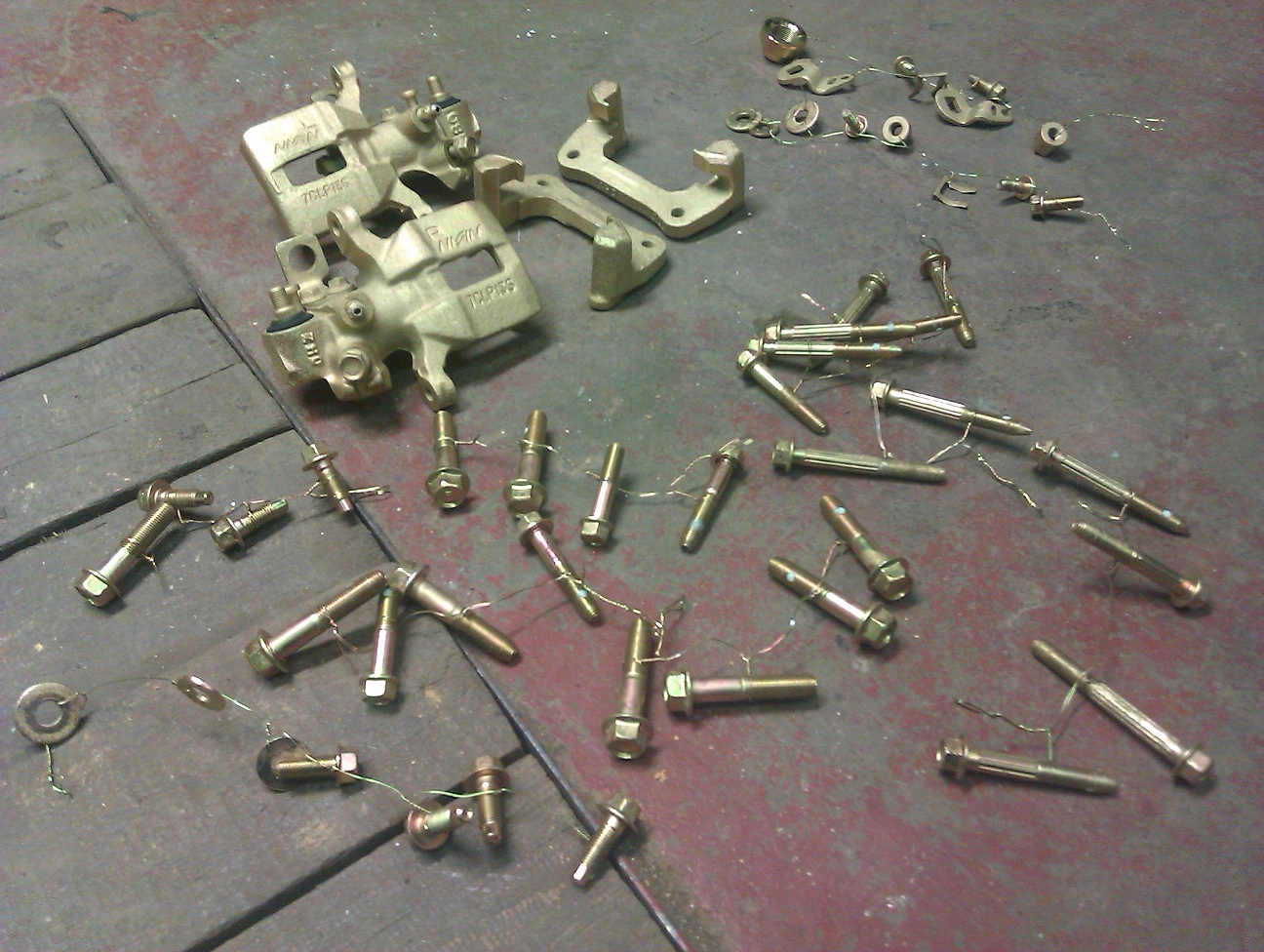 Třmeny před barvením