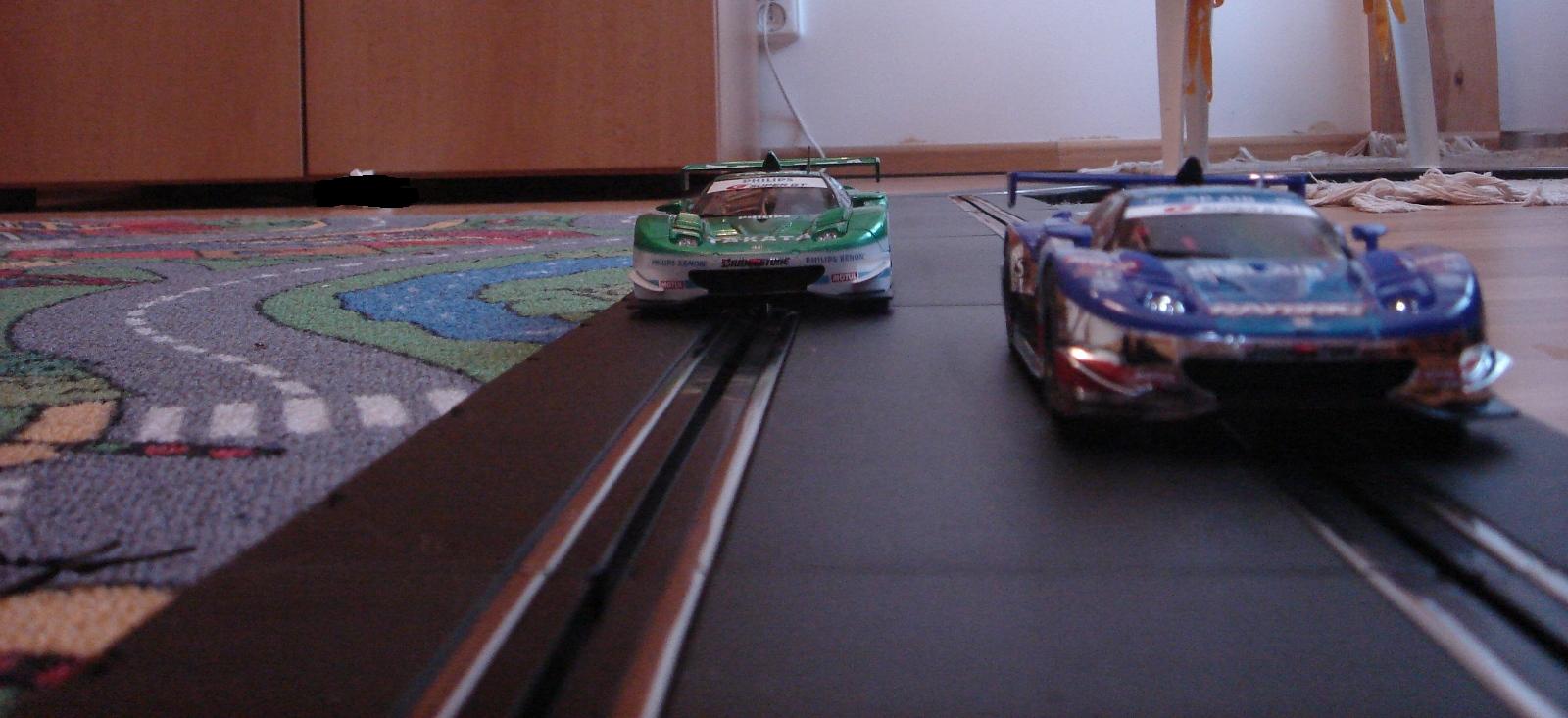 A pak že NSX už nezávodí... :-)))