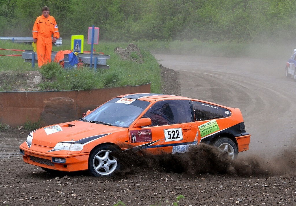 Celkem pěkný (ale těžký) kola na závod... :-)