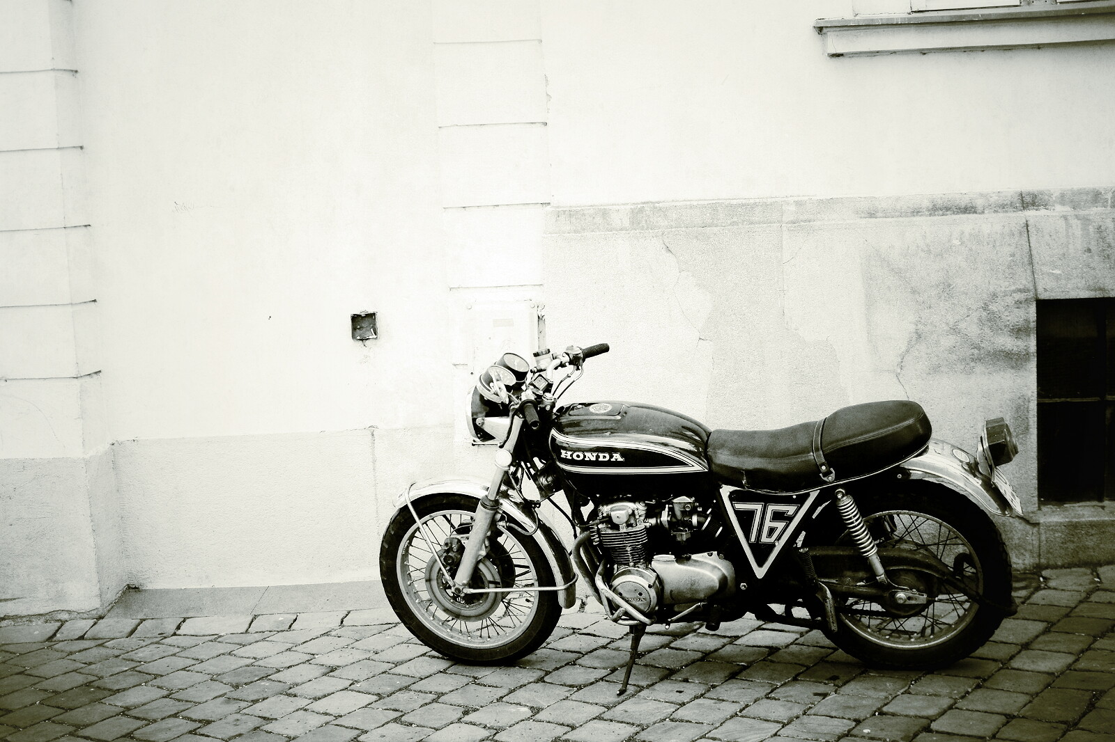 Maďaři se zdají být Hondařsky (a starojebkařsky) vzdělaný národ ...