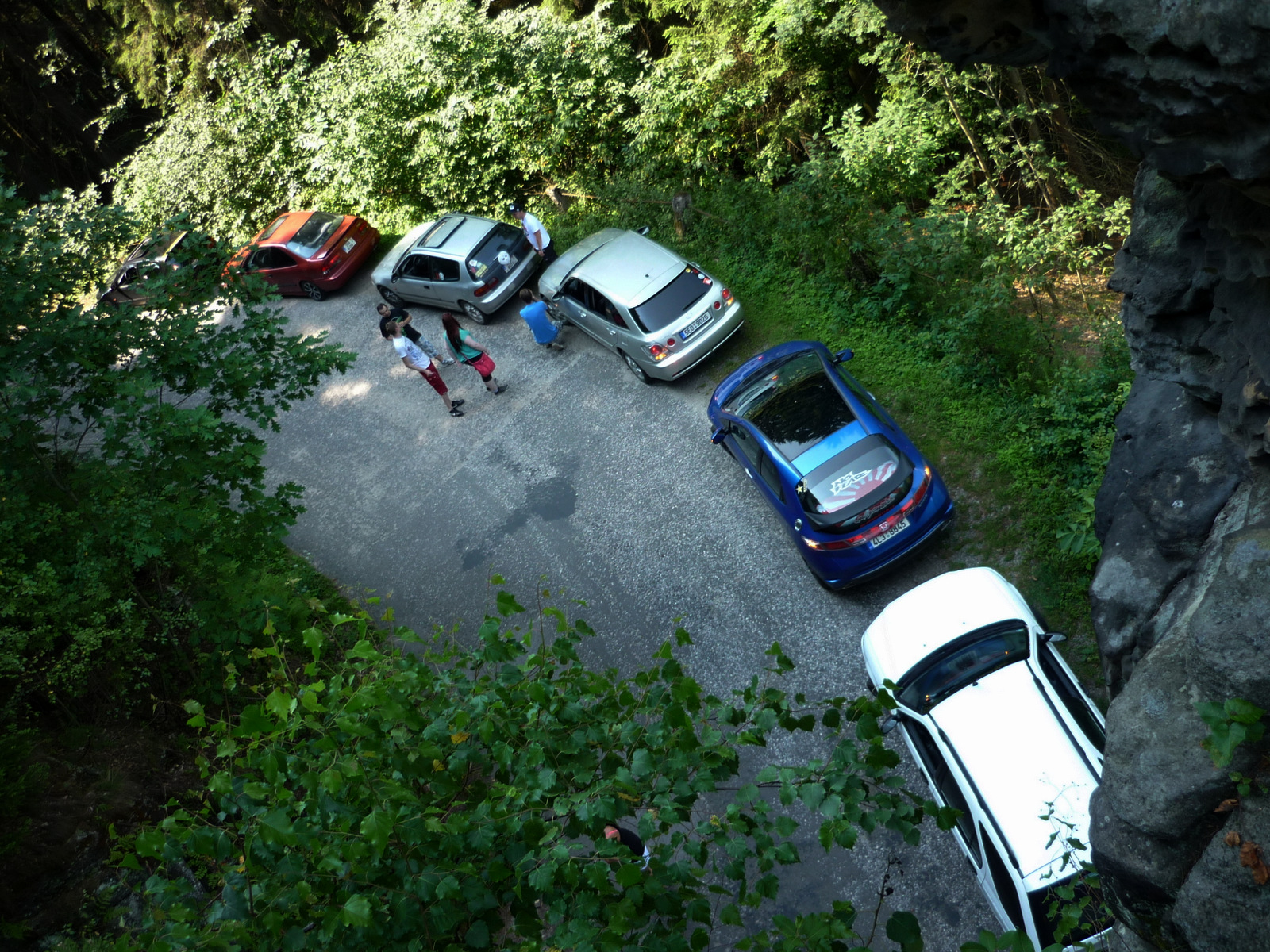 Hondy a Lexus v červenci v Českém Ráji ...