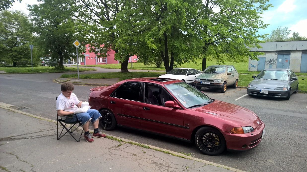 po male prodelve zase jsem clenem...