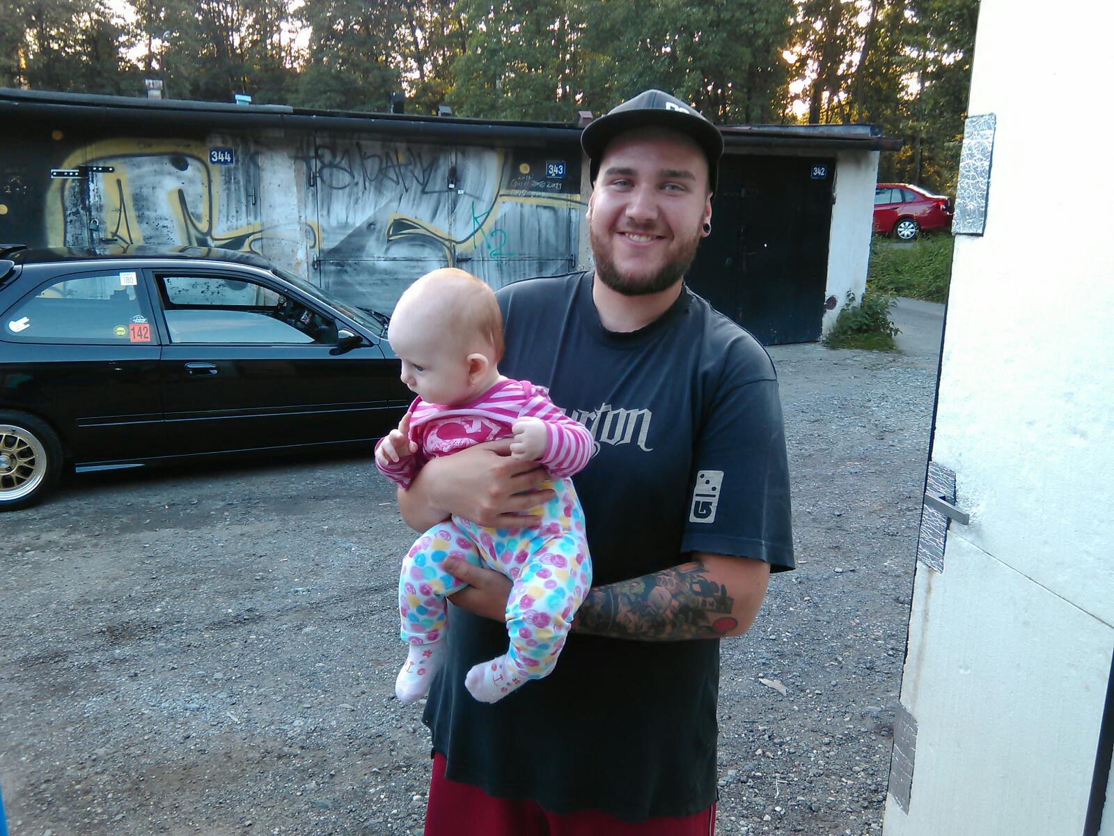 Hledá se tento člověk! Ukradl mi dítě!