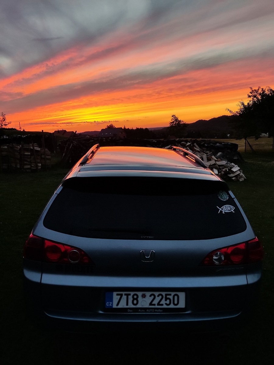 Zadek a zapad slunka