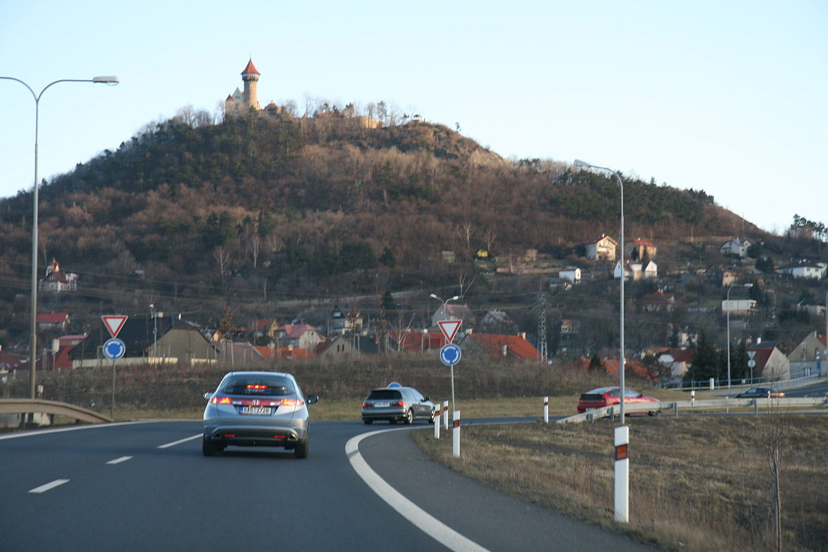 MoKec únor