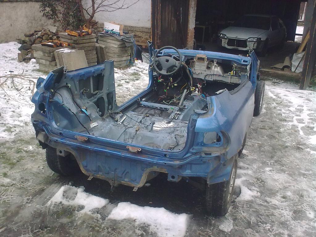 Nesháněl někdo kabriolet ?