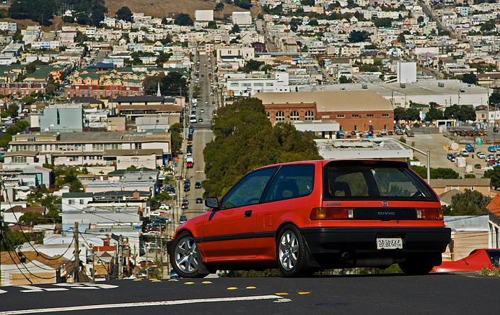 Hele sousedi věší prádlo...